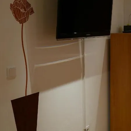 Ruhiges Sued Ost - Naehe Messe - Mit Wallbox * Нюрнберг